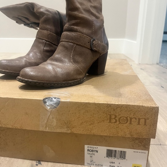 Born Robyn Boots - Picture 3 of 3